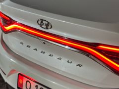 Сүрөт унаа Hyundai Grandeur