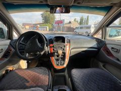 Сүрөт унаа Toyota Harrier