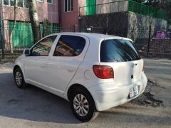 Сүрөт унаа Toyota Vitz