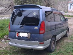 Фото авто Nissan Serena