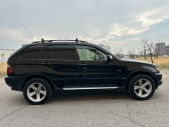 Photo of the vehicle BMW X5