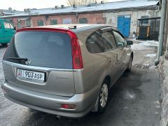 Фото авто Honda Stream