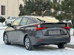 Фото авто Toyota Prius