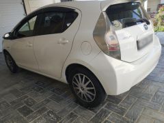 Фото авто Toyota Prius c