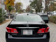 Photo of the vehicle Lexus ES