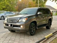 Photo of the vehicle Lexus GX