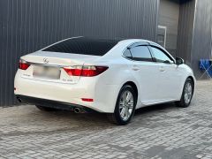 Photo of the vehicle Lexus ES