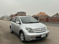 Сүрөт унаа Toyota Ist