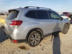 Photo of the vehicle Subaru Forester