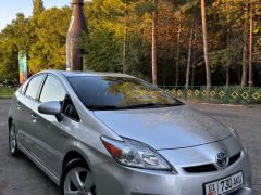 Фото авто Toyota Prius