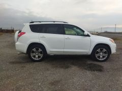 Сүрөт унаа Toyota RAV4