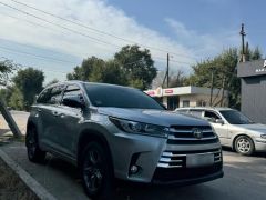 Сүрөт унаа Toyota Highlander