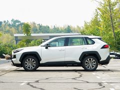 Сүрөт унаа Toyota RAV4