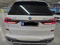 Photo of the vehicle BMW X7