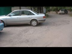 Сүрөт унаа Audi 100