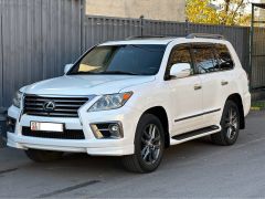 Photo of the vehicle Lexus LX