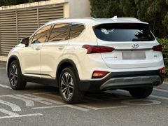 Photo of the vehicle Hyundai Santa Fe