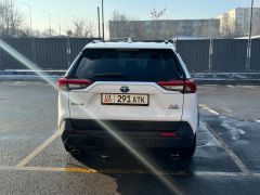 Сүрөт унаа Toyota RAV4