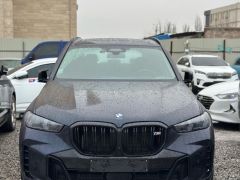 Photo of the vehicle BMW X5