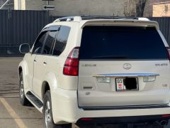 Photo of the vehicle Lexus GX