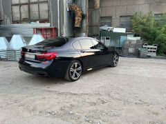 Photo of the vehicle BMW 7 Series