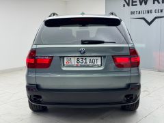 Photo of the vehicle BMW X5