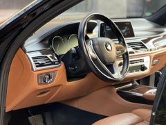 Photo of the vehicle BMW 7 Series