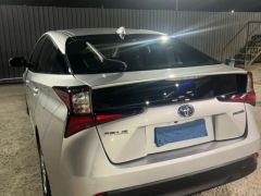 Photo of the vehicle Toyota Prius v (+)