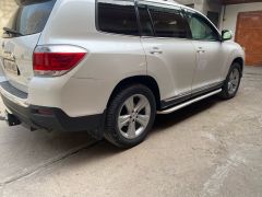 Photo of the vehicle Toyota Highlander