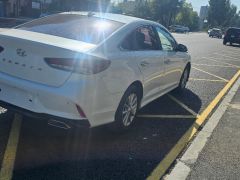 Photo of the vehicle Hyundai Sonata