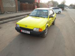 Photo of the vehicle Ford Escort