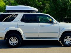 Сүрөт унаа Toyota Sequoia