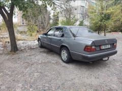 Photo of the vehicle Mercedes-Benz W124