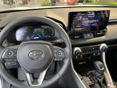 Сүрөт унаа Toyota RAV4