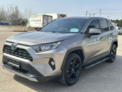 Сүрөт унаа Toyota RAV4