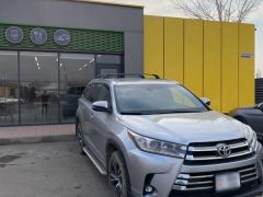 Сүрөт унаа Toyota Highlander