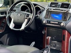 Сүрөт унаа Toyota Land Cruiser Prado