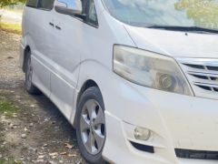 Photo of the vehicle Toyota Alphard