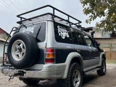 Сүрөт унаа Mitsubishi Pajero