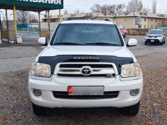 Сүрөт унаа Toyota Sequoia