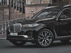 Фото авто BMW X7