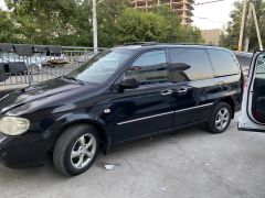 Photo of the vehicle Kia Carnival