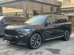 Фото авто BMW X7