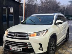 Фото авто Toyota Highlander