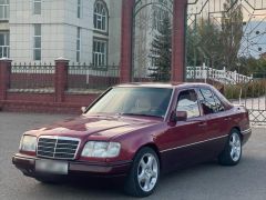 Сүрөт унаа Mercedes-Benz W124