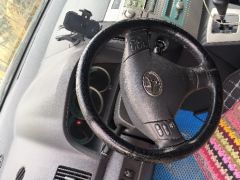 Сүрөт унаа Toyota Corolla Verso