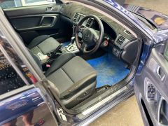 Photo of the vehicle Subaru Legacy