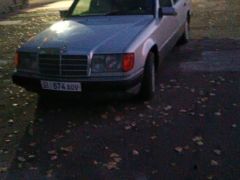 Фото авто Mercedes-Benz W124