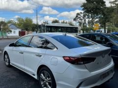 Photo of the vehicle Hyundai Sonata