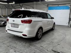 Фото авто Kia Carnival